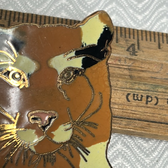 Wildlife collection lapel hat pin - Picture 5 of 7